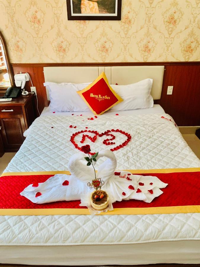 Khach San Nam Son Hotel Dong Khe Bagian luar foto