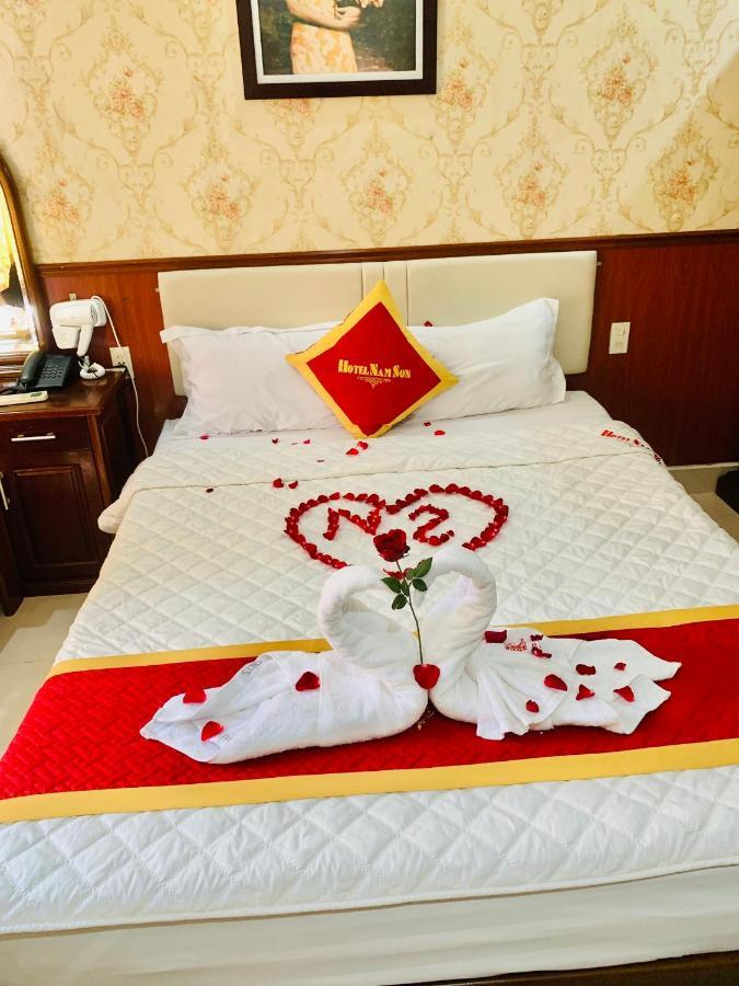 Khach San Nam Son Hotel Dong Khe Bagian luar foto